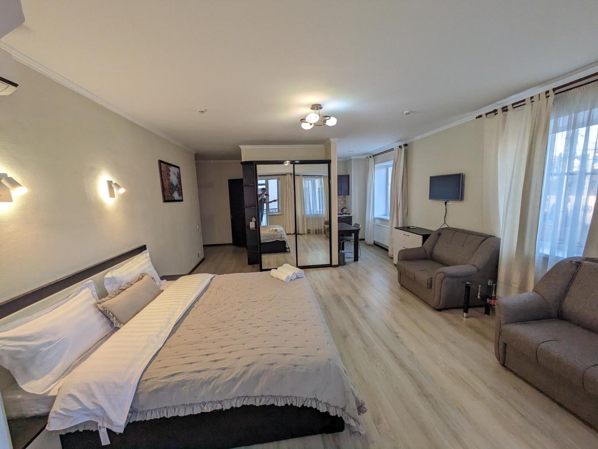 Lolo Hotel Kisinyov Szoba fotó